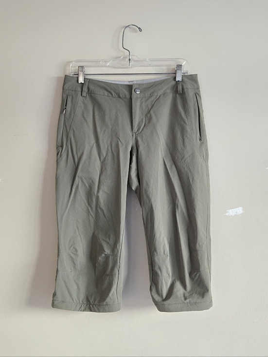 REI Pants - Rei Womens Nylon Convertible Capri Pants Size 6 Olive